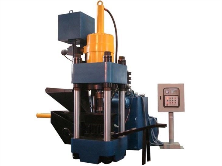 Metallbrikettiermaschine