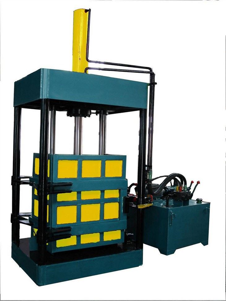 Vertikale Compact-Ballenpresse